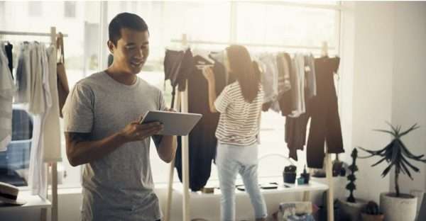 Technology Shifts & Consumer Trends in Front of 2017