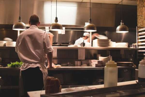 4 Ways to Streamline Restaurant Kitchen Operations