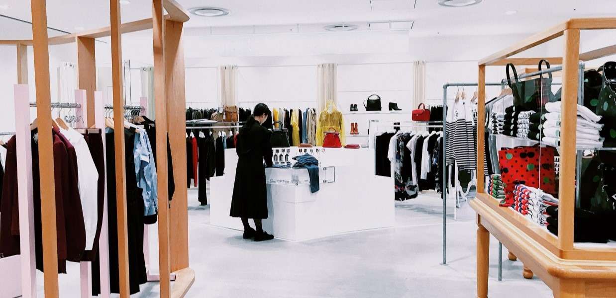 The Latest POS Technology to Modernize Retail Tech