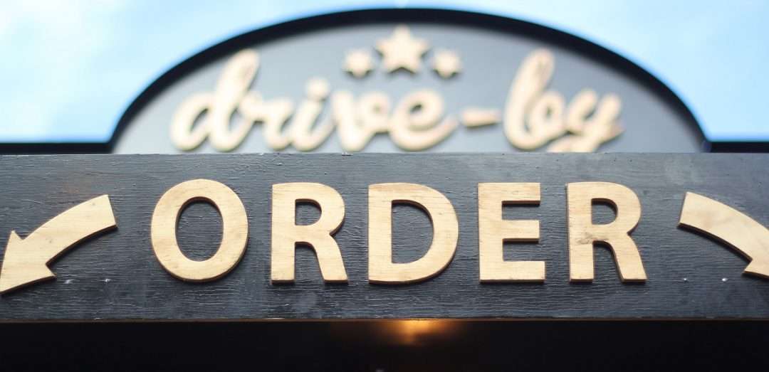 How Your Restaurant Can Implement Curbside Pickup During the COVID-19 Crisis