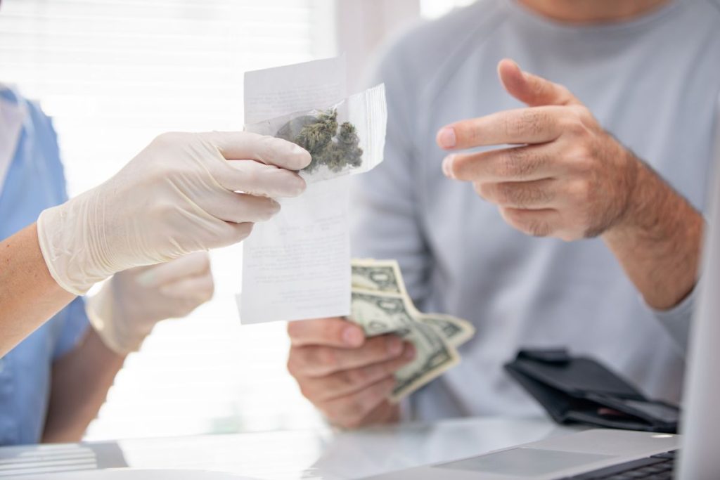 How online ordering for cannabis dispensaries boosts profits.