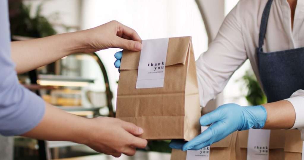 Why Food Packaging Labels Are Essential to Online Order Fulfillment