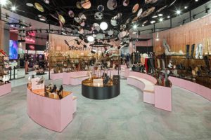 Why-Shoppers-Prefer-Brick-and-Mortar-StoresMS2-e1574798997462