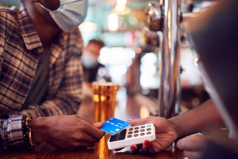 contactless-payment-terminal